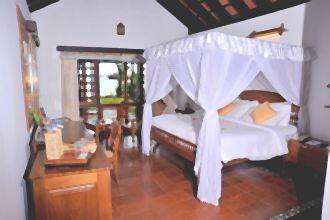 Punnamada Resort, Alleppey 4